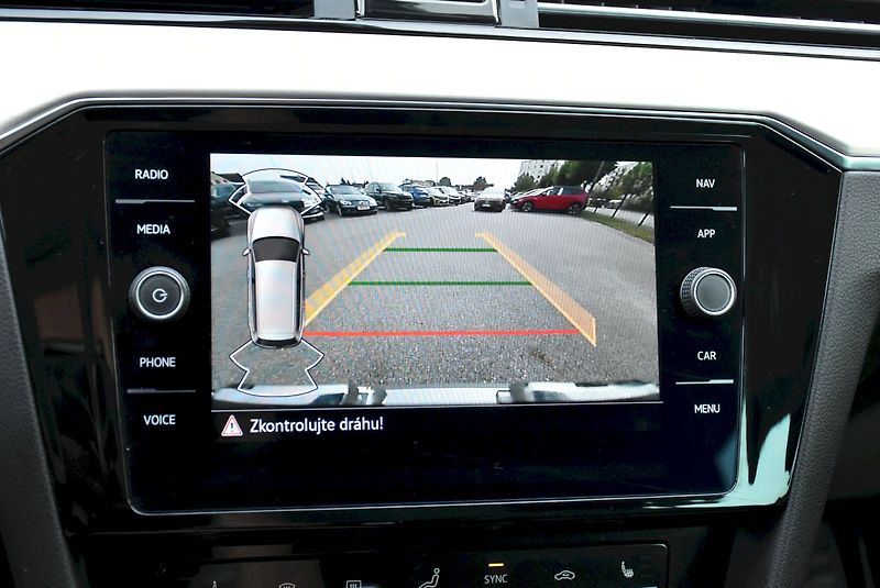 Volkswagen Passat (2023) ELEGANCE 2,0 TDI 110kW DSG - fotka 22 z 35