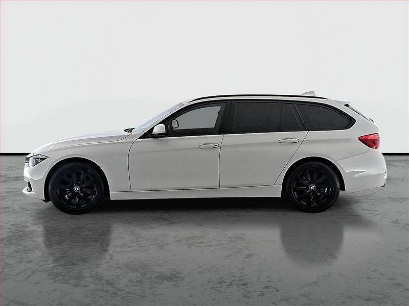 BMW Řada 3 (2017) 318 d, Automat, Navi, Tempomat - fotka 3 z 24