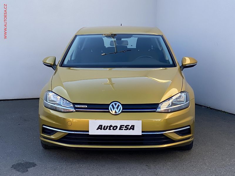 Volkswagen Golf (2018) 1.5TSi, 2.maj,ČR - fotka 2 z 17