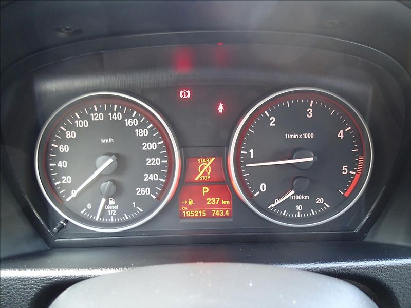 BMW X1 2,0 135 kW, 4x4 - fotka 13 z 47