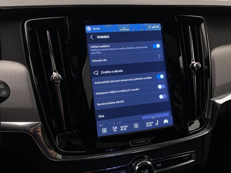 Volvo V90 B4 BRIGHT PLUS AUT - fotka 54 z 63