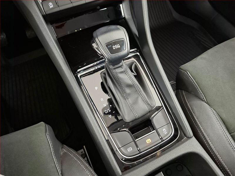Škoda Karoq (2021) Style 1.5 TSI - fotka 13 z 18
