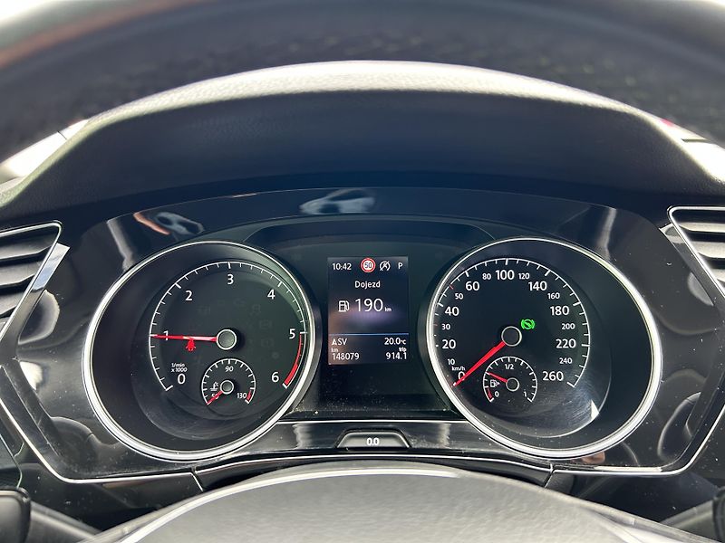 Volkswagen Touran (2021) 2.0 TDi 110KW DSG  - fotka 19 z 31