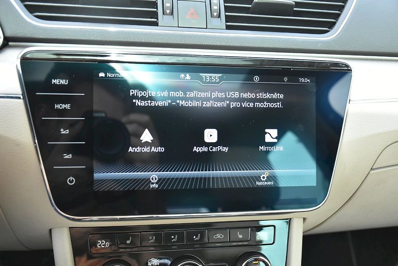 Škoda Superb (2022) L&K 2.0 TDI 110kW DSG - fotka 16 z 34