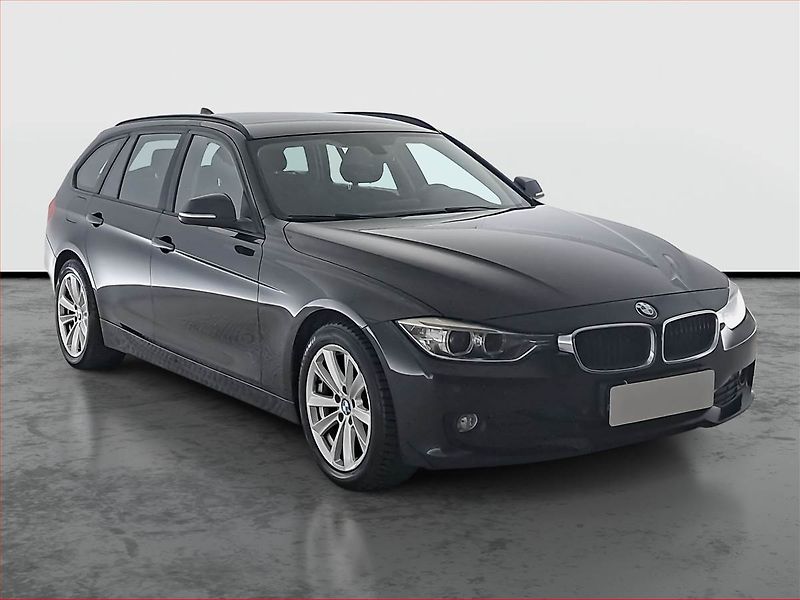 BMW Řada 3 (2013) 318 d, Xenony, Tempomat - fotografie inzerátu