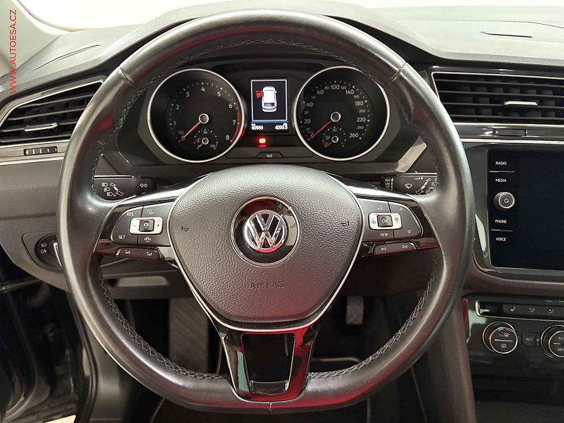 Volkswagen Tiguan (2019) 1.5 TSi, ČR, LED, autoAC - fotka 15 z 16