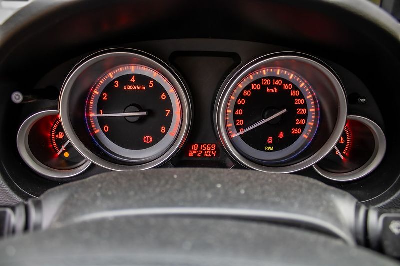 Mazda 6 GH 2010 114kW - fotka 13 z 29