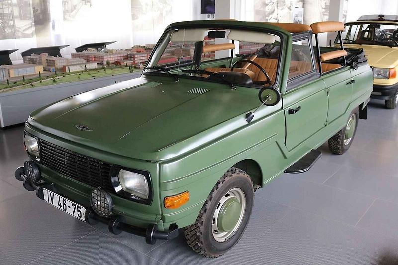 Wartburg 353 z prvního roku výroby.