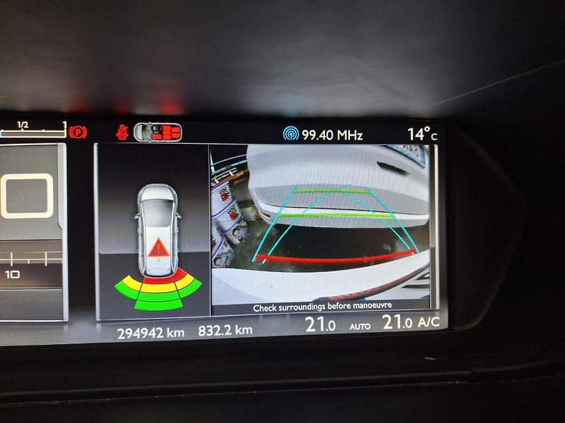 Citroën Grand C4 Picasso 1.6 HDI,Intensive ,ČR, 7 míst - fotka 18 z 29