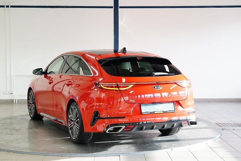 Kia ProCeed - fotka 7 z 29