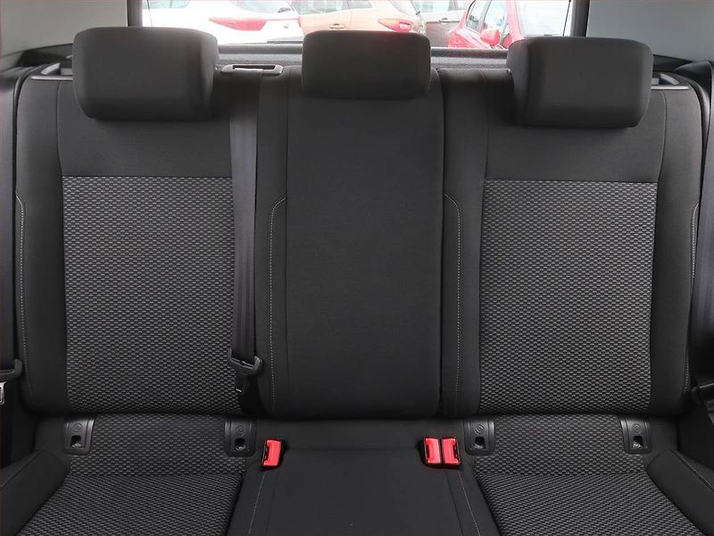Volkswagen Golf (2018) 1.6 TDI, Park. senzory - fotka 10 z 14