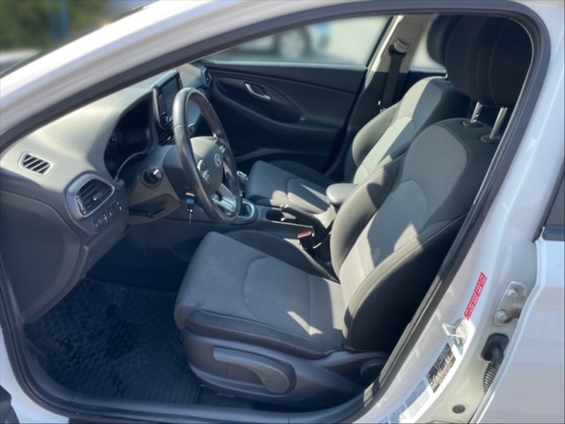 Hyundai i30 1,0 TGDI Family Comfort - fotka 7 z 11