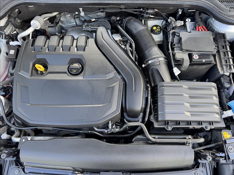 Škoda Scala 1,5 TSI DSG Monte Carlo DPH ČR - fotka 46 z 50