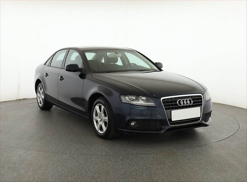 Audi A4 (2010) 2.0 TDI, nová STK, jezdí dobře - fotografie inzerátu