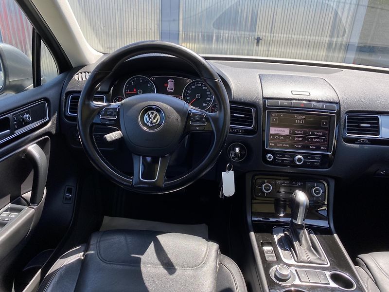 Volkswagen Touareg 3.0TDi 4x4 FL 2017 ELEGANCE 1A - fotka 103 z 176