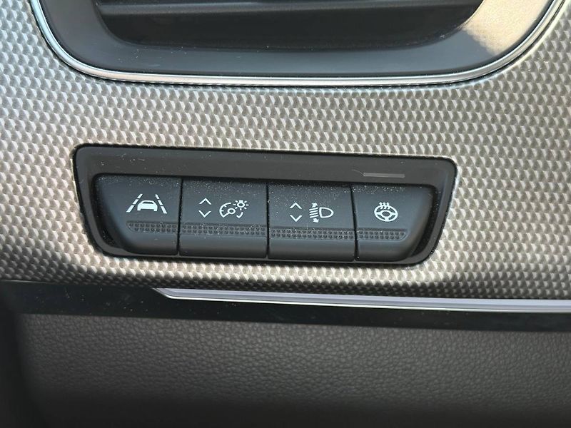Renault Arkana (2021) 1.3 TCe 103 kW Intens EDC - fotka 21 z 24