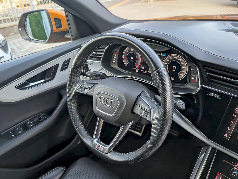 Audi Q8 (2019) 50 TDI / 210 kW Quattro tiptro - fotka 16 z 30