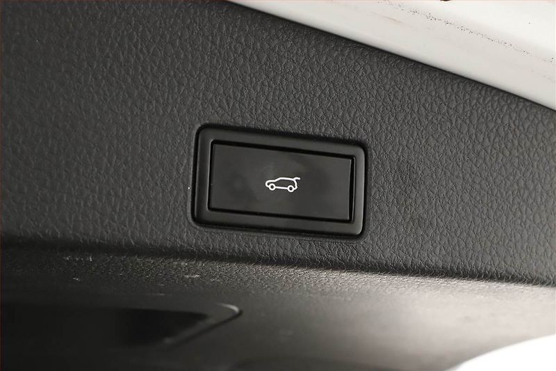 Volkswagen Touareg (2017) 3.0 TDI - fotka 15 z 19