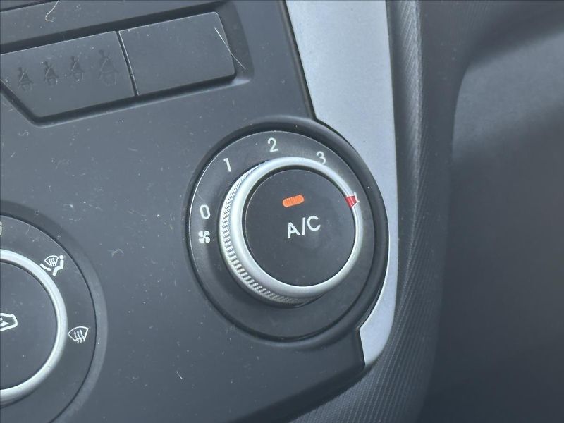 Kia Ceed 1,6 CRDi 85kW Exclusive - fotka 11 z 28