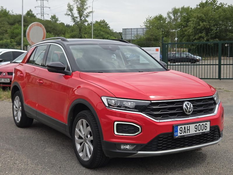 Volkswagen T-Roc (2019) 1,5TSi AUTOMAT NA splátky VŠEM - fotka 3 z 11