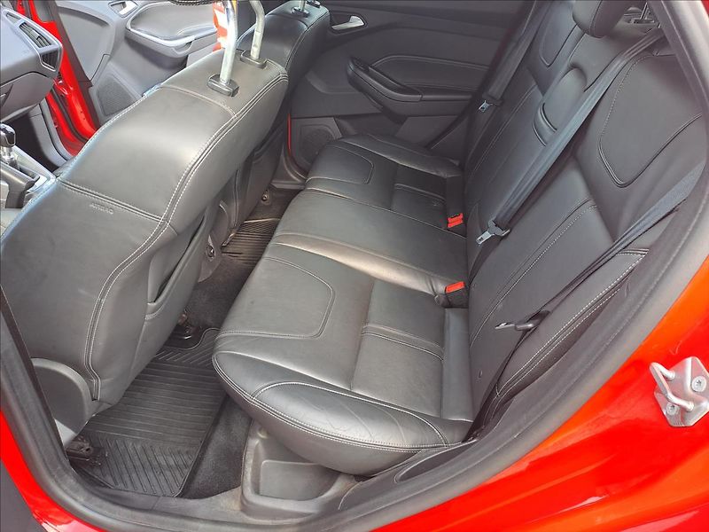 Ford Focus 1,6 EcoBoost 110kw - fotka 7 z 17