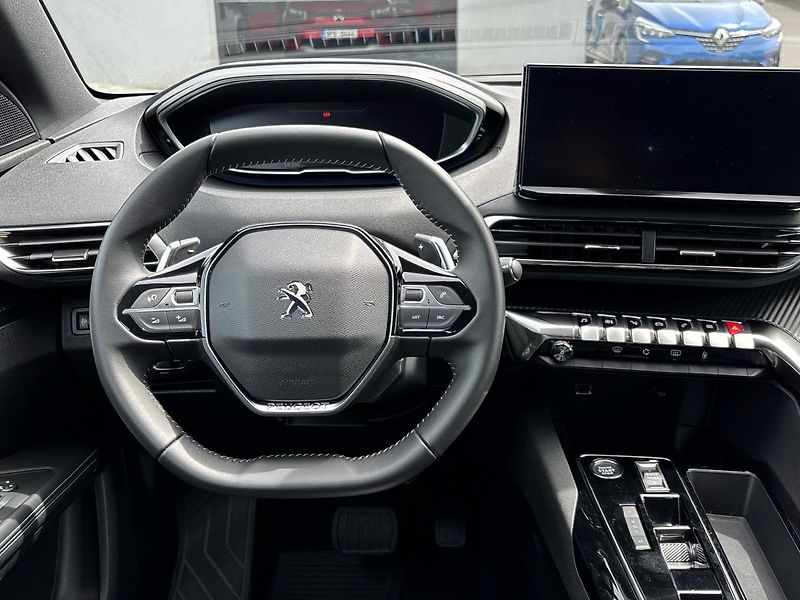 Peugeot 5008 Allure Pack - fotka 18 z 30