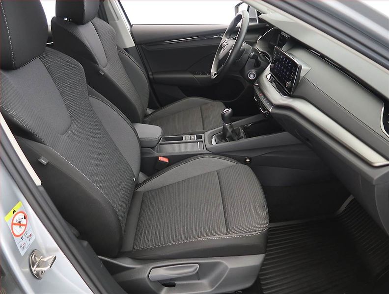 Škoda Octavia (2023) Ambition 2.0 TDI, digi klima - fotka 9 z 24