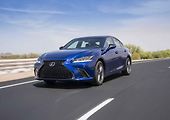 Lexus ES.