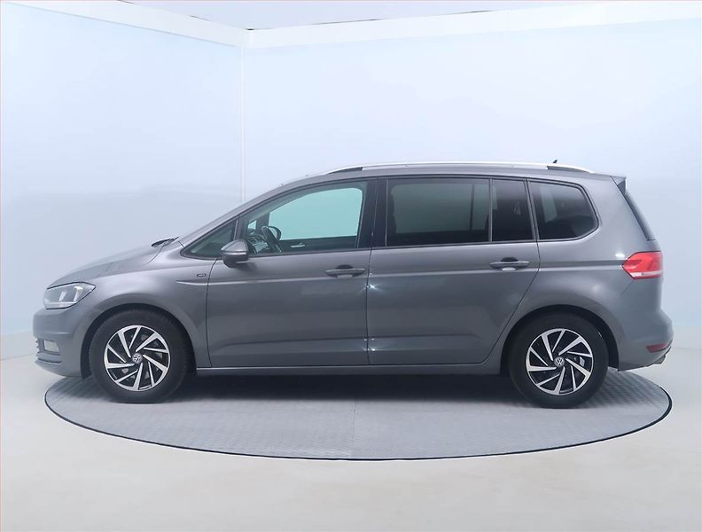 Volkswagen Touran (2018) 2.0 TDI, Automat, 7 míst - fotka 3 z 16
