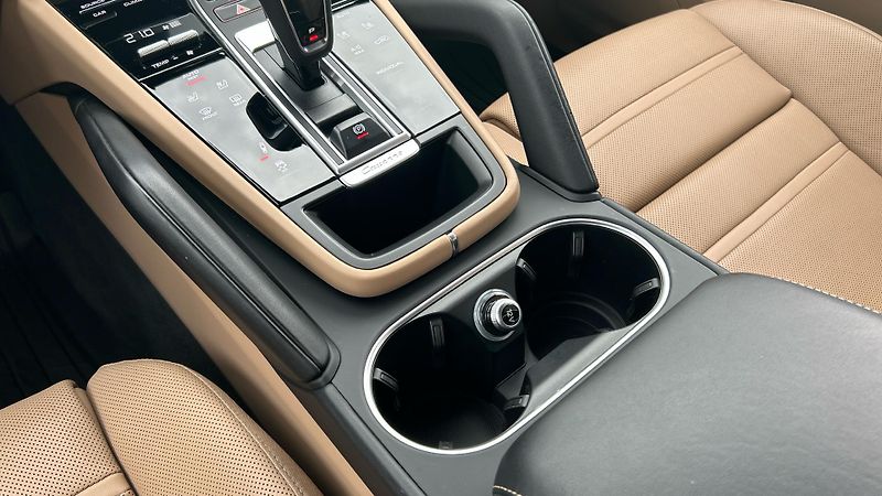 Porsche Cayenne E-Hybrid Coupe - fotka 21 z 30