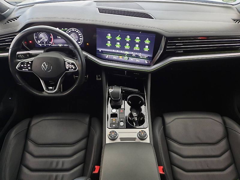 Volkswagen Touareg (2022) R-Line 3.0 TDI (210kW/285k) Ti - fotka 5 z 25