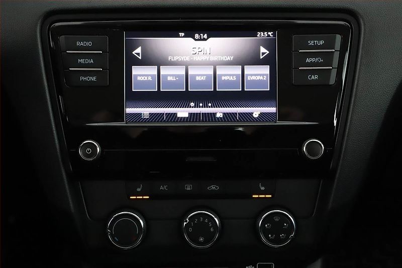 Škoda Octavia (2018) 1.6 TDI, Tempomat - fotka 10 z 12