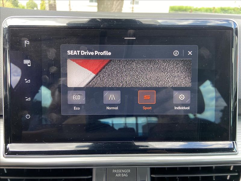 Seat Tarraco 2,0 TDi DSG Xcellence DPH  ACC - fotka 21 z 50
