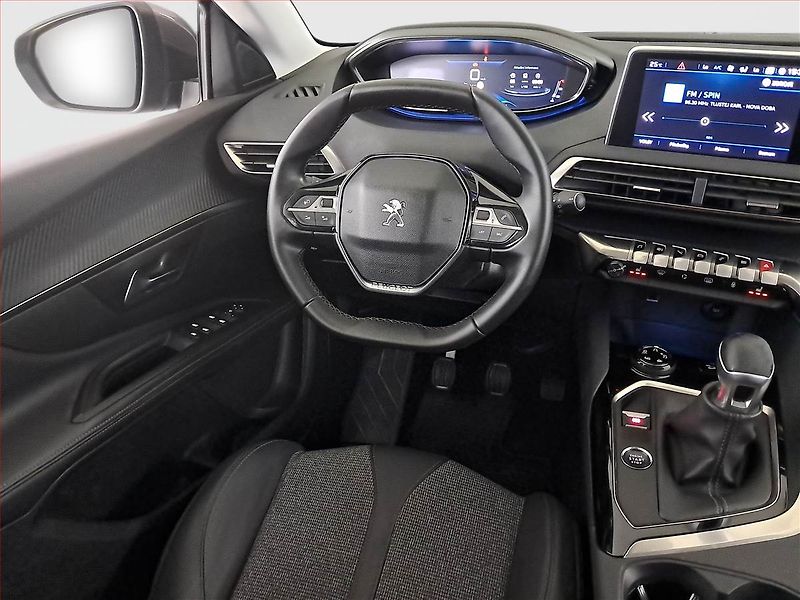 Peugeot 5008 (2020) PureTech 130, 7 míst, ČR,1.maj - fotka 7 z 20
