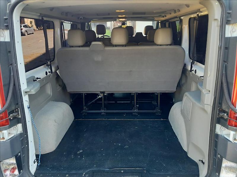 Opel Vivaro 2.0 CDTI  9.MÍST - fotka 21 z 44