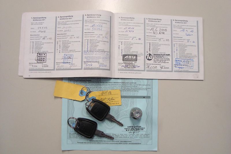 Opel Astra (2002) 1.6i,16V,Cabrio,Bertone,El.Stř - fotka 60 z 65