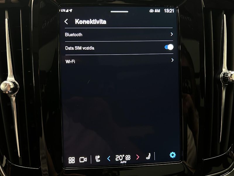 Volvo V90 CC B5 AWD ULTIMATE BRIGHT AUT - fotka 41 z 48