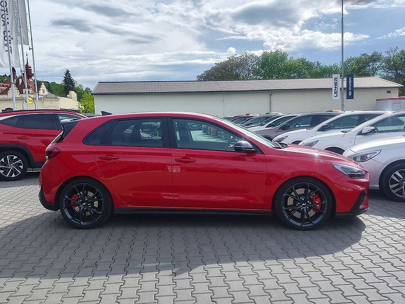 Hyundai i30 2.0 T-GDi/206kW N Performace - fotka 4 z 38