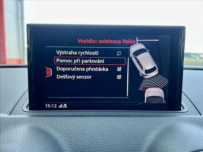 Audi A3 35 TFSi  LED  KLIMA  110kw - fotka 28 z 40