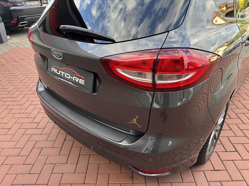 Ford C-MAX (2018) 1.5i Ecoboost Automat Xenony - fotka 38 z 48