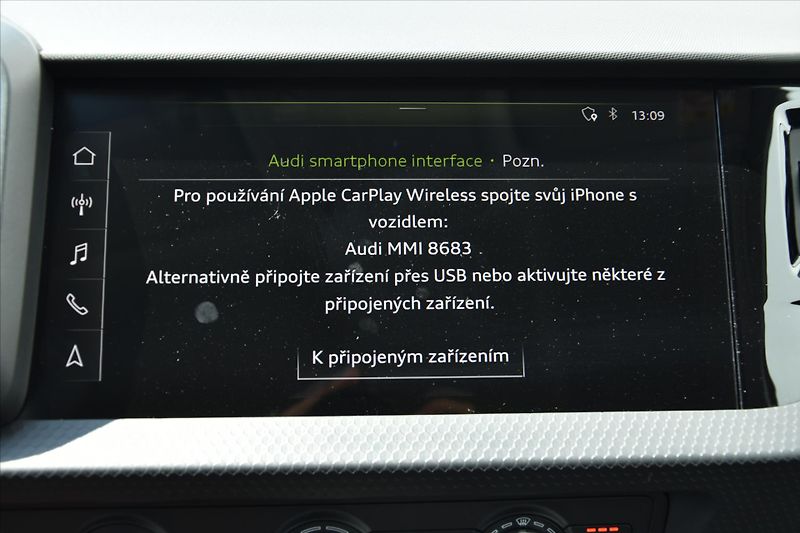 Audi A1 1.0 TFSI 85kW DPH ČR SERVIS.KN - fotka 21 z 23