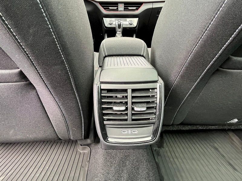 Škoda Kamiq (2025) 1.0 TSI 85kW Monte Carlo - fotka 15 z 29