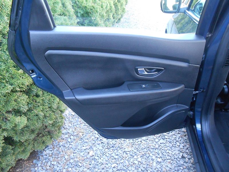 Renault Scénic 1.8DCi,CHROM, LED,122000KM - fotka 24 z 43