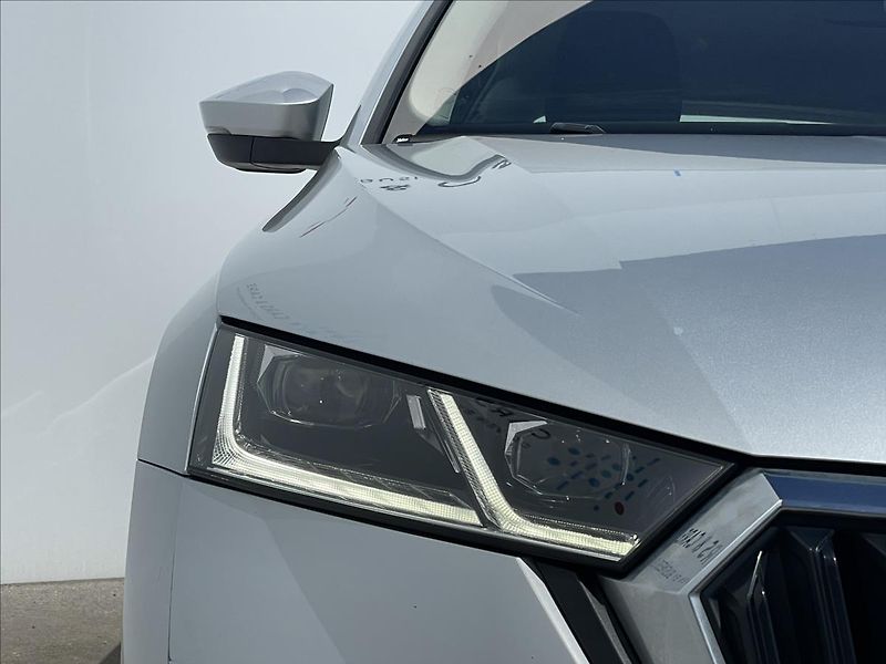 Škoda Octavia 2,0 TDI Combi Style Plus TAŽNÉ - fotka 20 z 22