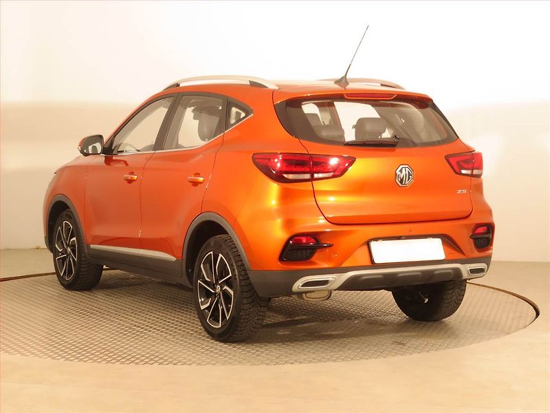 MG ZS (2022) Exclusive 1.0 Turbo, Automat - fotka 4 z 18