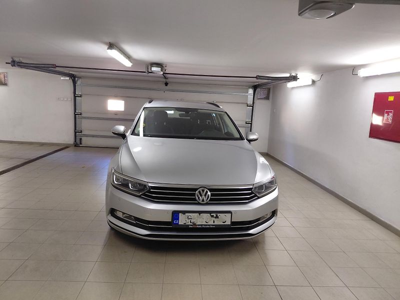 Volkswagen Passat (2017) - fotografie inzerátu