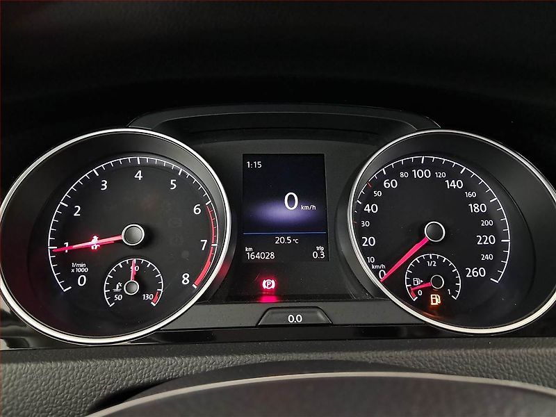 Volkswagen Golf (2020) Highline 1.5 TSI, ČR,1.maj - fotka 11 z 16