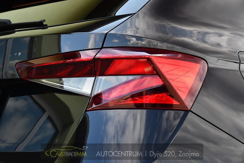 Škoda Fabia 1.0TSi STYLE 1M ČR - fotka 49 z 49