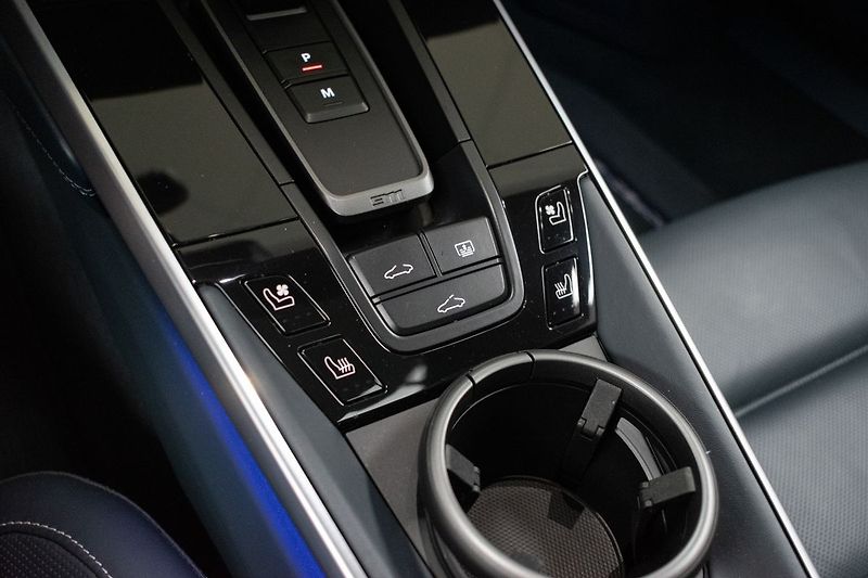 Porsche 911 992 TURBO*CERAMIC*APPR*PPF*ČR* - fotka 26 z 61
