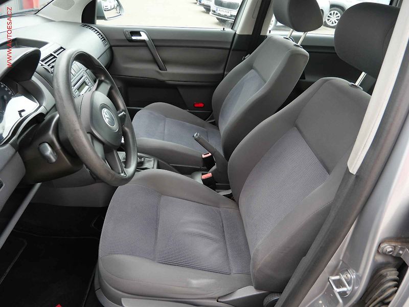 Volkswagen Polo (2006) 1.4TDi, Auto.klima - fotka 9 z 13